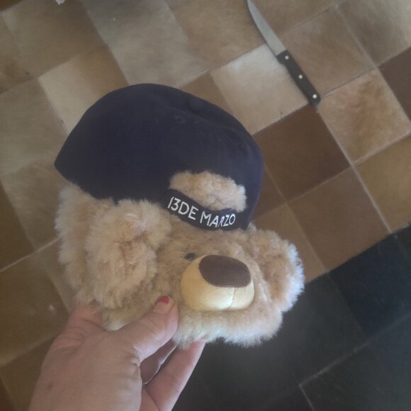 13DE Marzo Bear Hat OS New - Picture 2 of 5